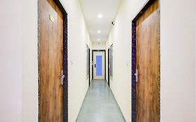 Collection O Iskcon Temple Indore Formerly Hotel Crystal In